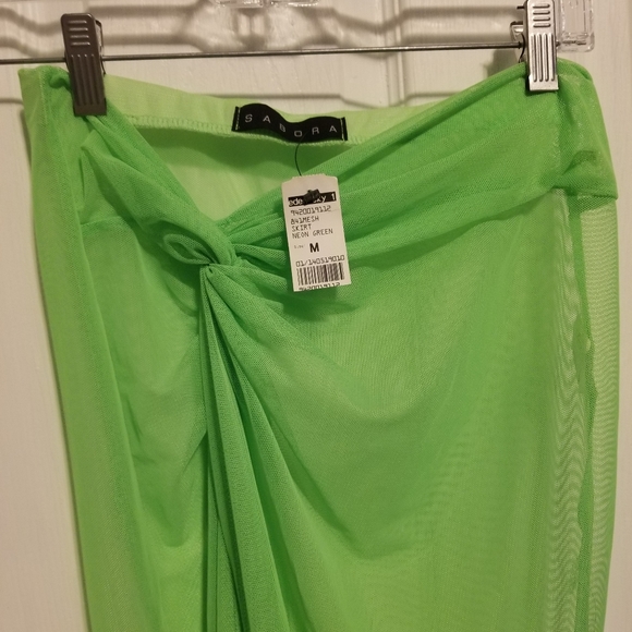 NWT Sabora Skirt Neon Green Swimwear cover up Size M - Picture 2 of 6